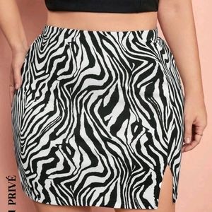 Plus size shein Zebra skirt